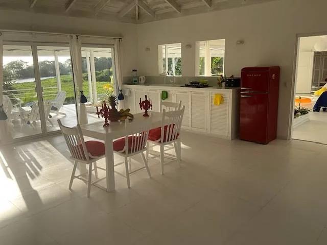 A Rare Waterfront Sanctuary on Caye Caulker, North Island - Photo 7