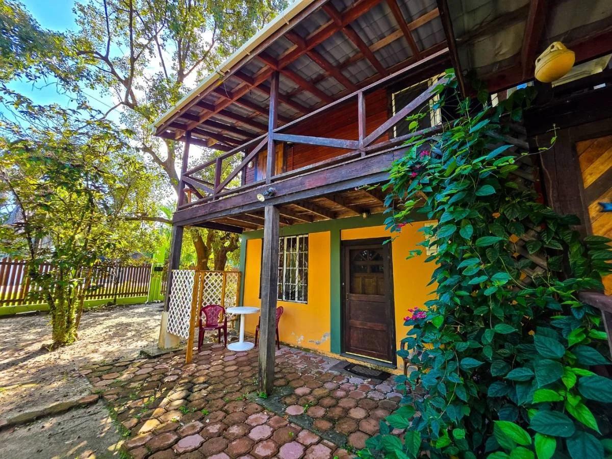 Income-Generating Oasis on the Placencia Peninsula
