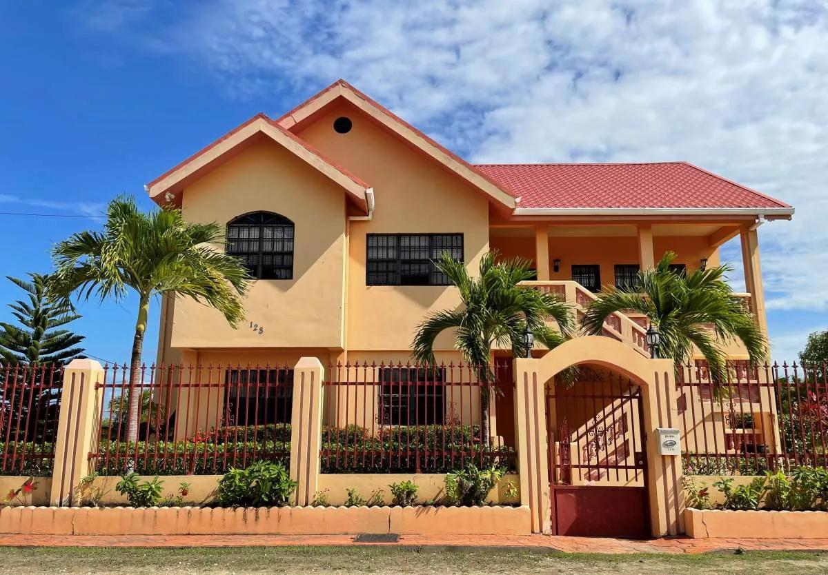 Family home in Lake Gardens