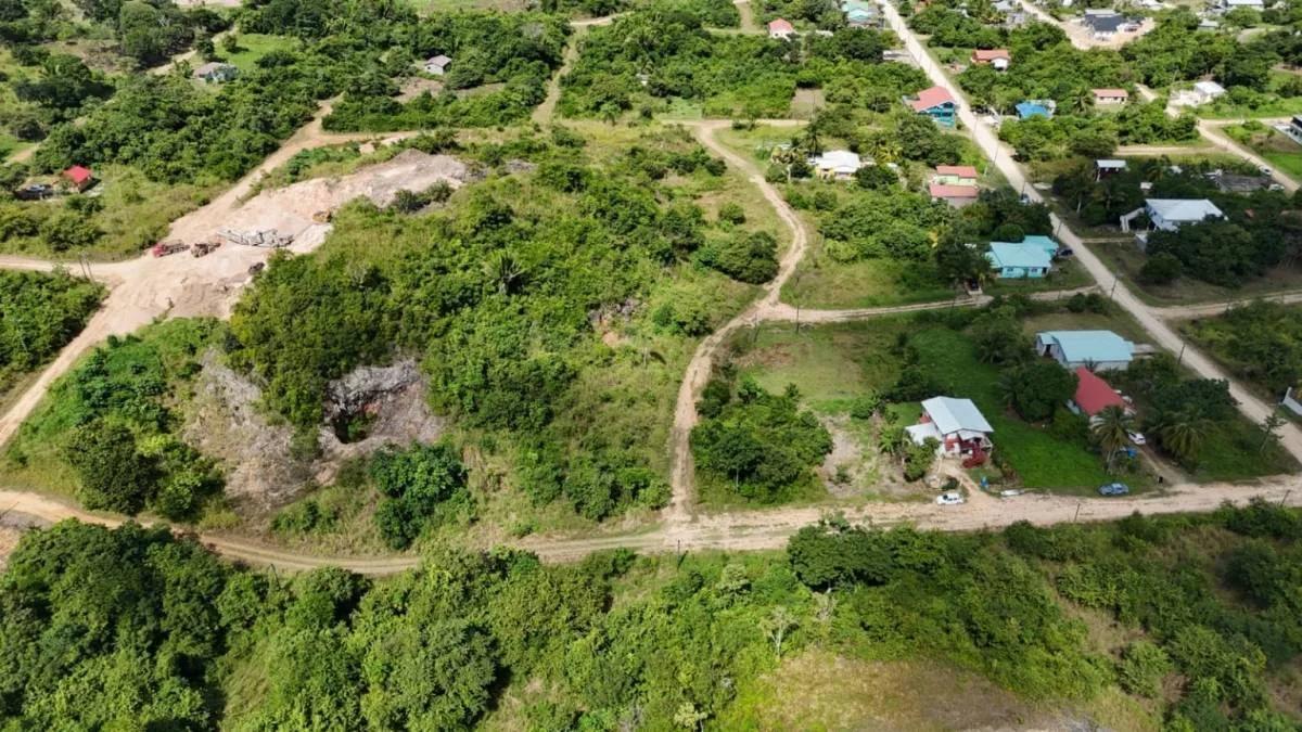 Belmopan Real Estate Opportunity: 1.16 Acres in Prime Location - Photo 2