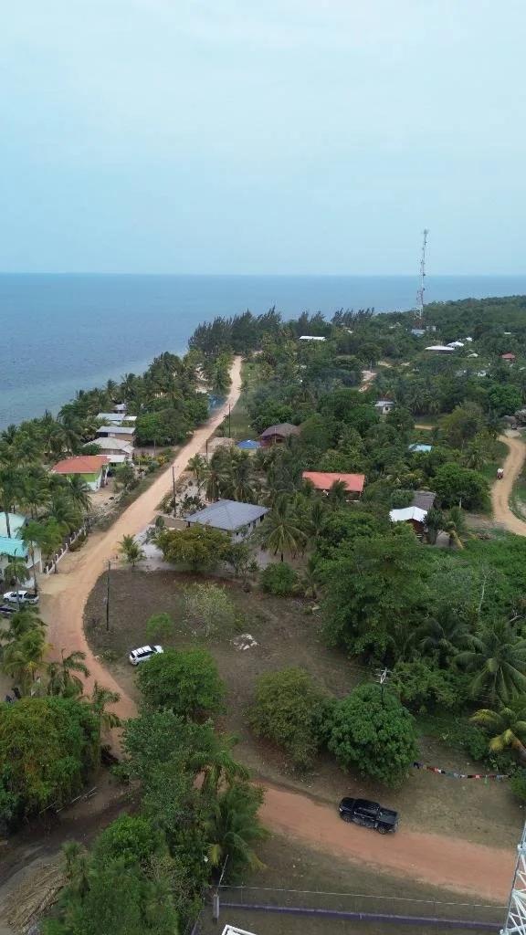 Available for sale, 3 lots footsteps to the warm water of the Caribbean Sea and ready for building - Photo 5