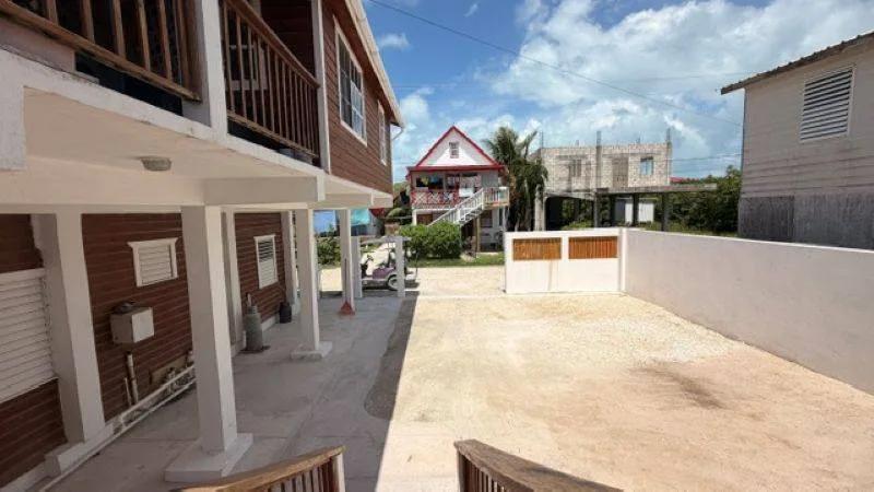 Lovely 3-Bedroom Home with 14 Rental Units | Bahia, Puesto Del Sol Neighbourhood - Photo 6